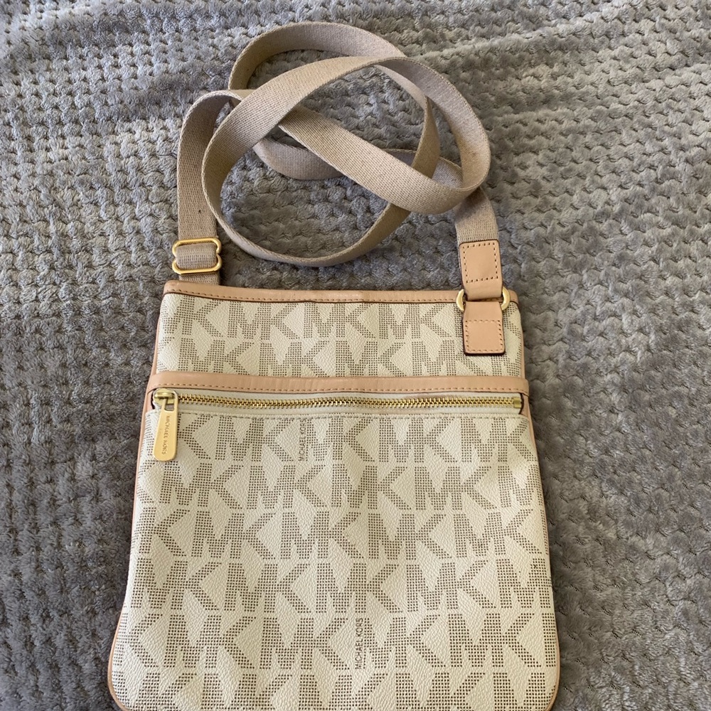 Michael Kors Crossbody Bag Vanilla - Picture 3 of 8